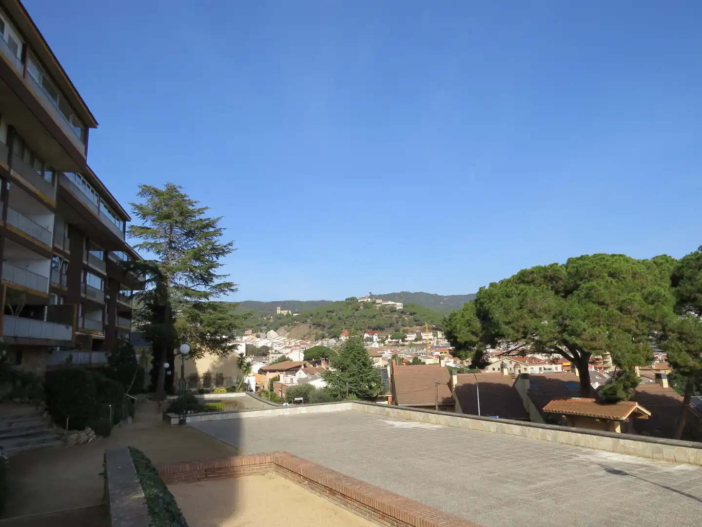 Außenansicht von Erdgeschoss zum Verkauf in Sant Andreu de Llavaneres mit Heizung, Terrasse und Ofen