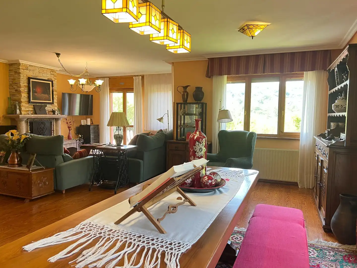 Sala de estar de Casa o chalet en venta en Cangas de Onís con Calefacción, Jardín privado y Amueblado