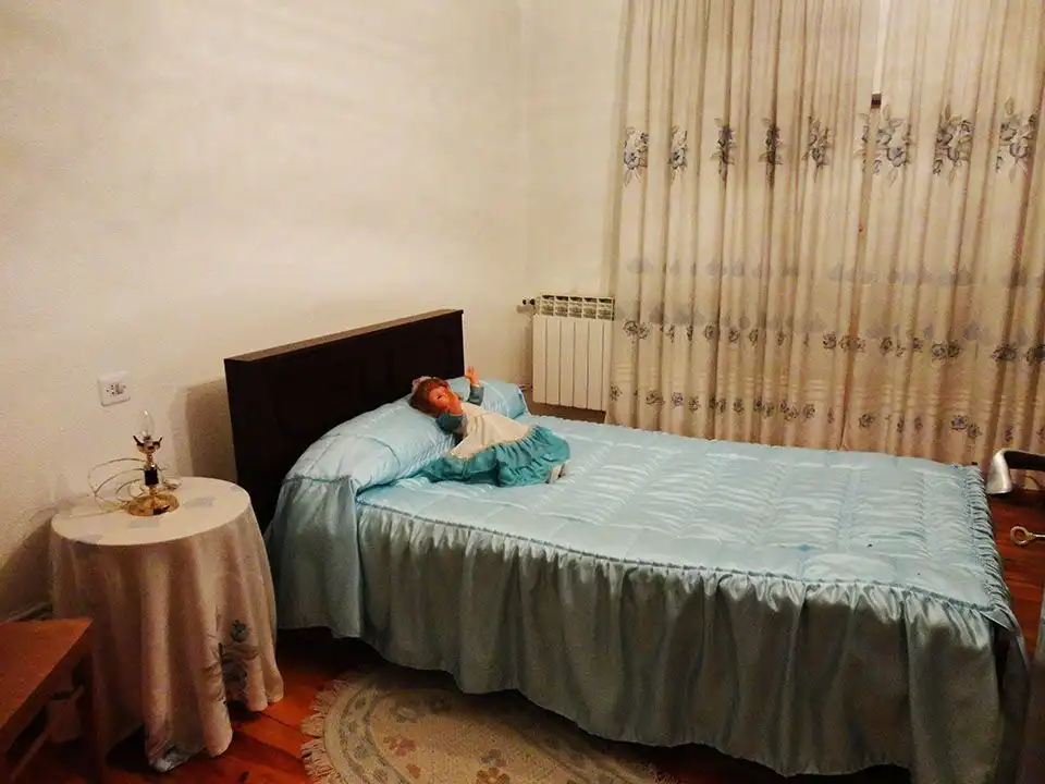 Dormitori de Casa adosada en venda en Castrillo de la Reina amb Calefacció i Traster
