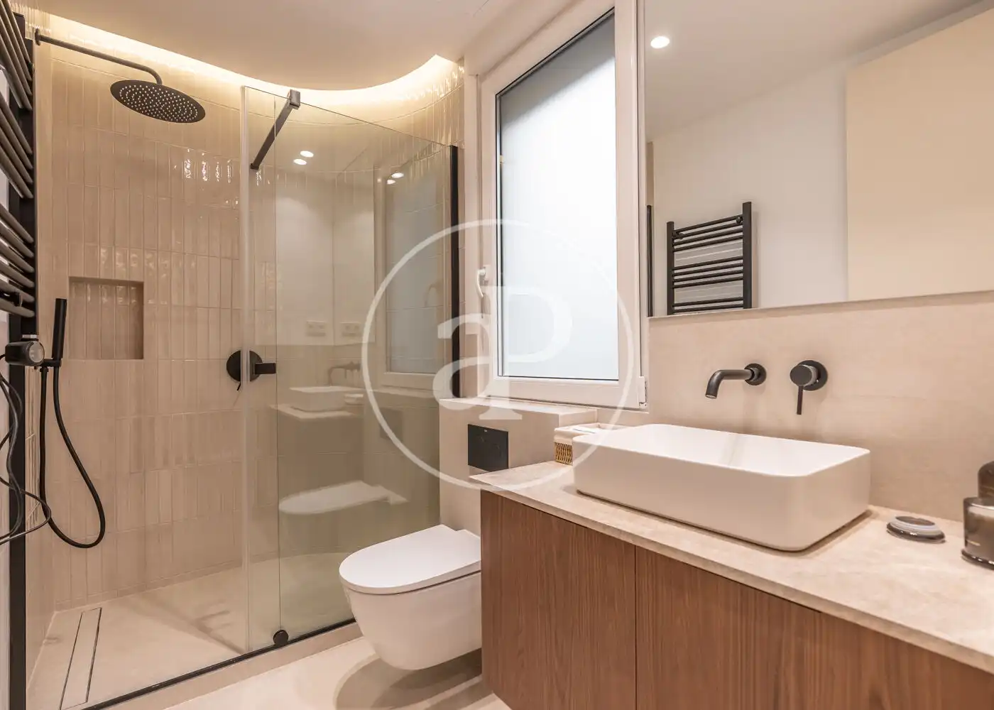 Bathroom of Flat for sale in Madrid  with Heating and Furnished