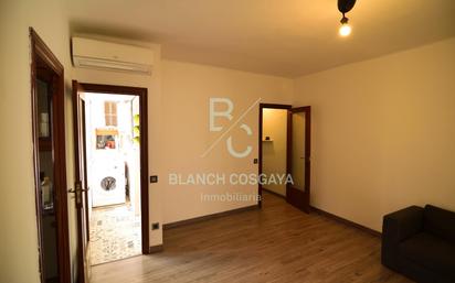 Flat for sale in Santa Coloma de Gramenet  with Air Conditioner, Heating and Storage room