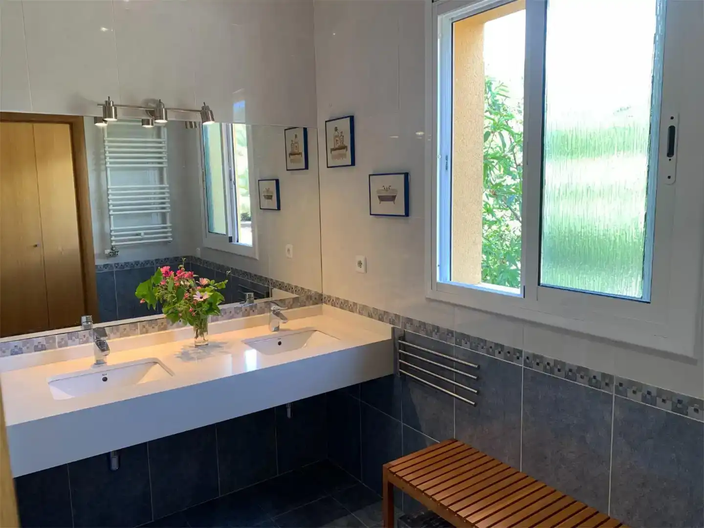 Baño de Piso en venta en Cubelles con Aire acondicionado, Jardín privado y Parquet