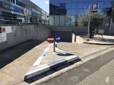 Aparcament en venda a Carrer Ivars d'Urgell