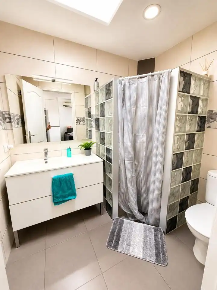 Baño de Casa o chalet de alquiler en San Bartolomé de Tirajana con Aire acondicionado, Terraza y Piscina