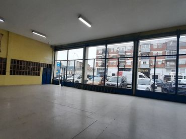 Local comercial en alquiler en Avenida de España