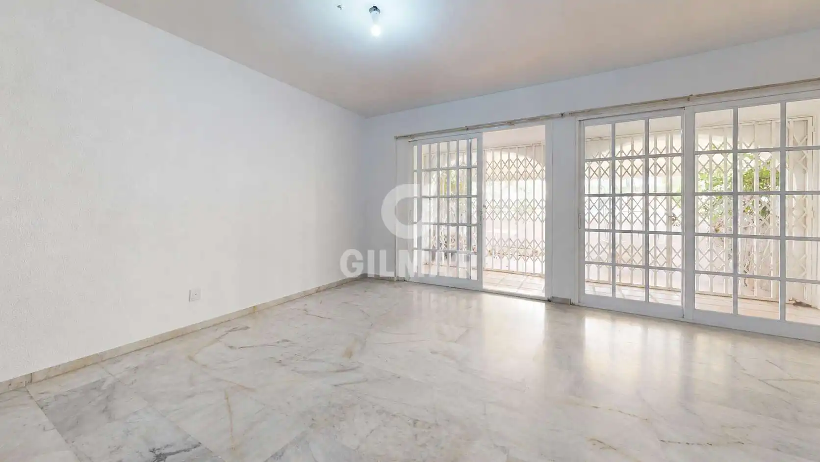 Vista exterior de Casa adosada en venta en Fuengirola con Calefacción, Jardín privado y Piscina