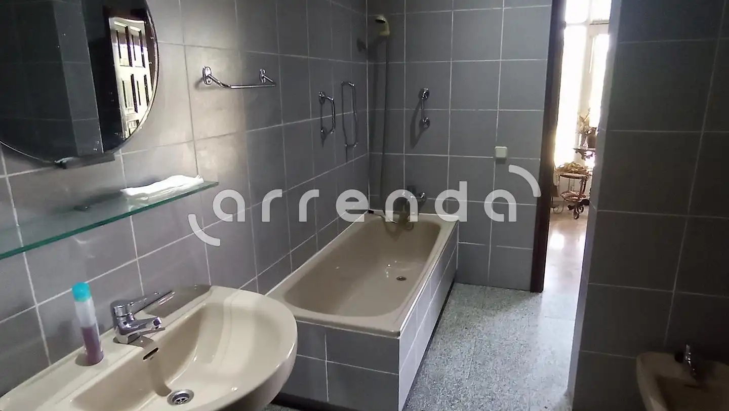 Baño de Casa o chalet en venta en Villalbilla con Calefacción, Jardín privado y Terraza