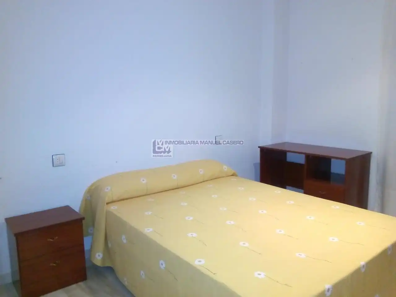 Schlafzimmer von Wohnung zur Miete in Cáceres mit Klimaanlage, Heizung und Möbliert