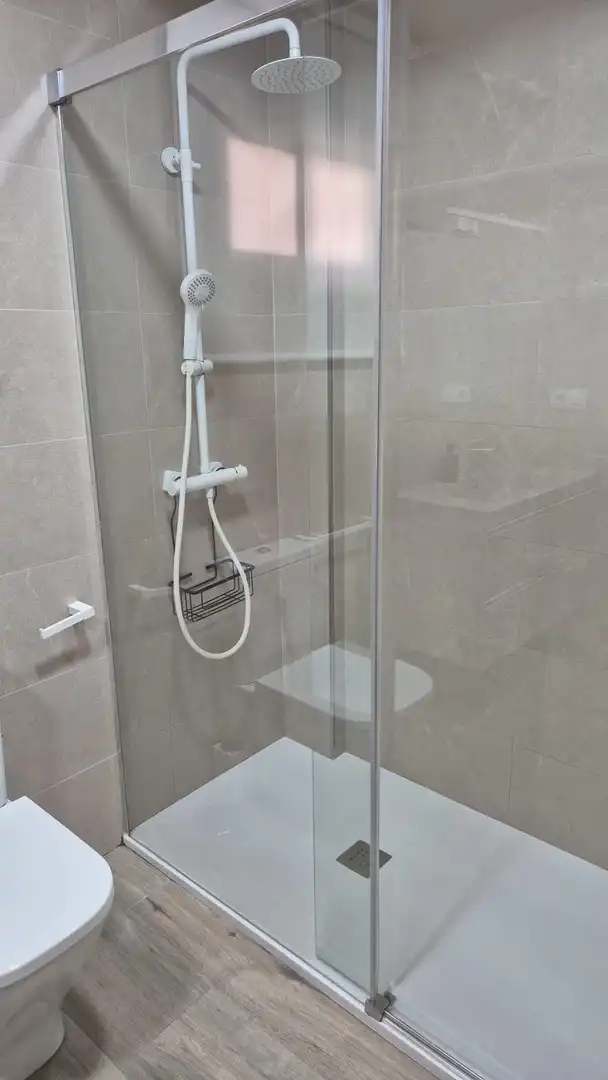 Baño de Casa adosada de alquiler en Murcia con Calefacción, Jardín privado y Terraza