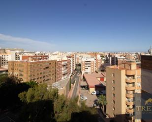 Exterior view of Attic for sale in  Almería Capital  with Balcony