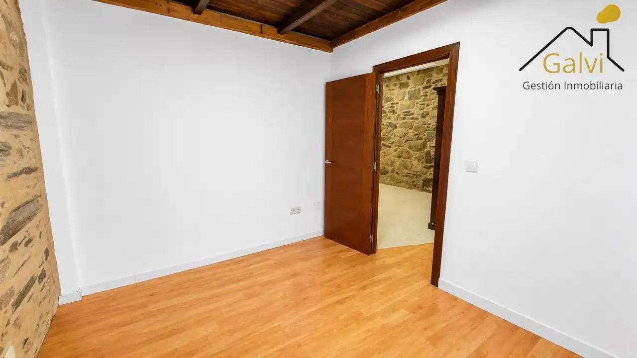 Piso en venta en Ferrol con Balcón
