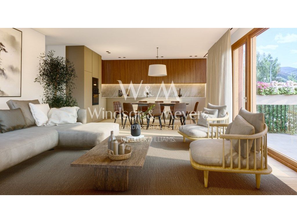 Living room of Flat for sale in La Seu d'Urgell  with Terrace, Swimming Pool and Oven