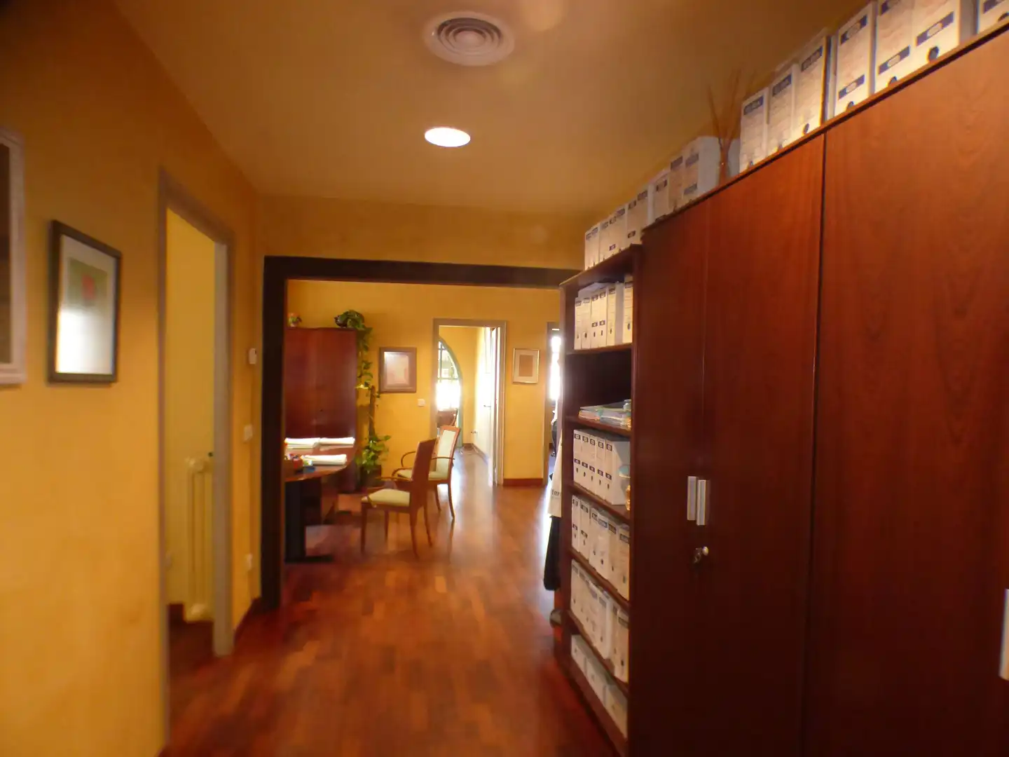 Office for sale in Girona  with Air Conditioner, Heating and Furnished