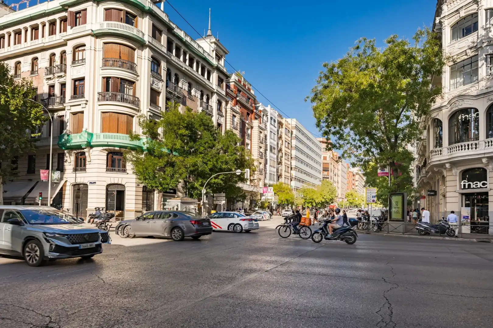 Vista exterior de Pis de lloguer en Madrid amb Aire condicionat, Calefacció i Forn