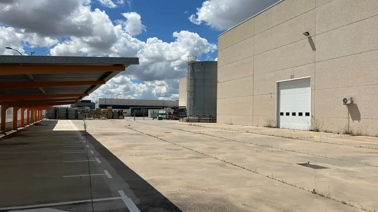 Exterior view of Industrial buildings for rent in Getafe