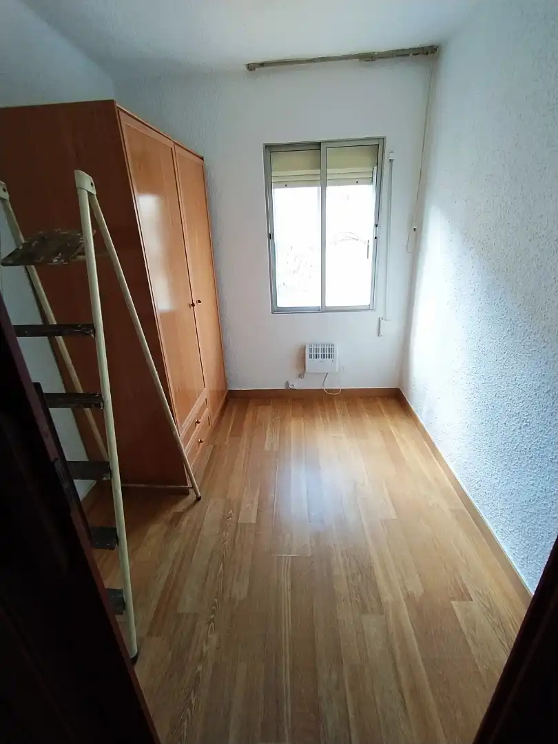 Schlafzimmer von Wohnung zum Verkauf in Zaragoza mit Klimaanlage, Heizung und Möbliert