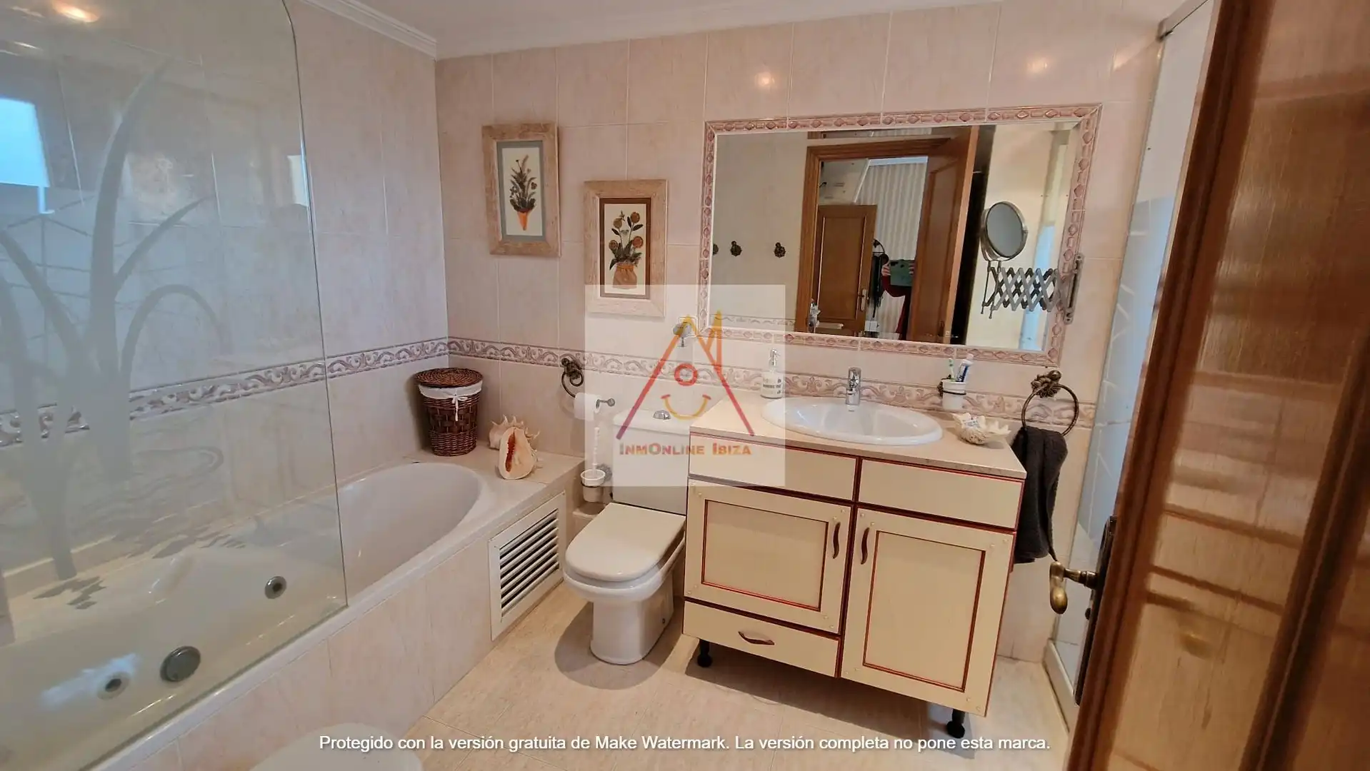 Bathroom of Detached homes for rent in Eivissa  with Air Conditioner, Terrace and Swimming Pool