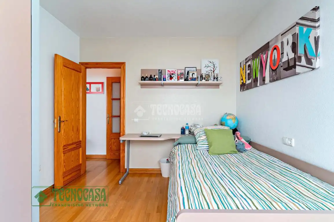 Schlafzimmer von Einfamilien-Reihenhaus zum Verkauf in El Ejido mit Klimaanlage, Parkett und Terrasse