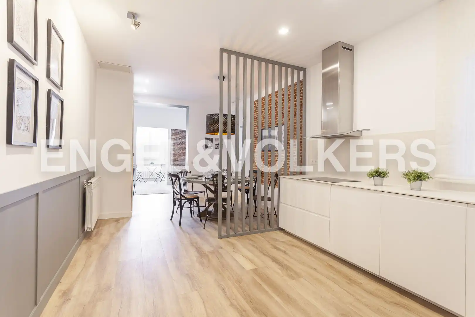 Kitchen of Flat for rent in Madrid  with Air Conditioner, Heating and Storage room