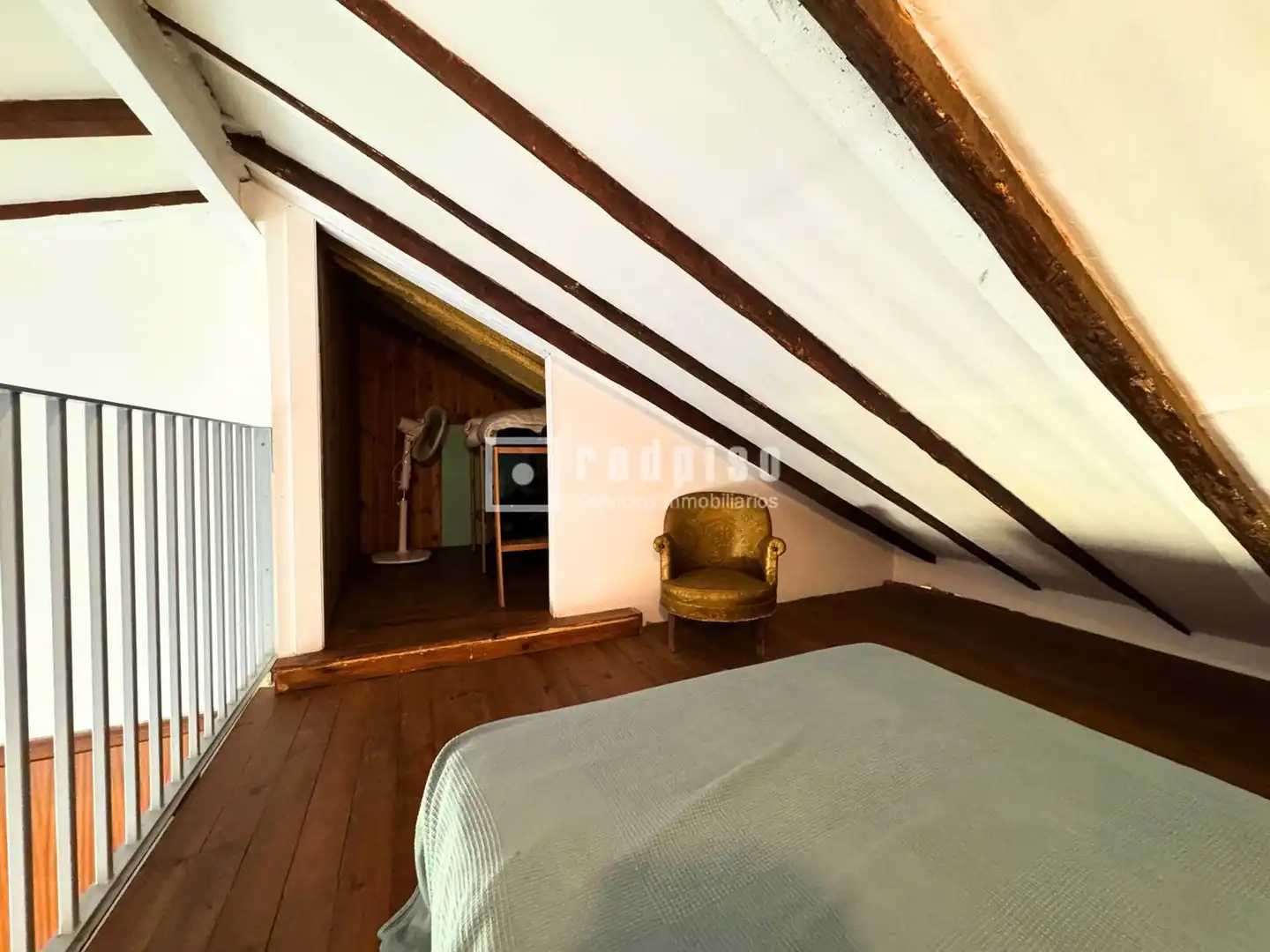 Habitación de Loft de alquiler en Valencia con Aire acondicionado, Terraza y Amueblado