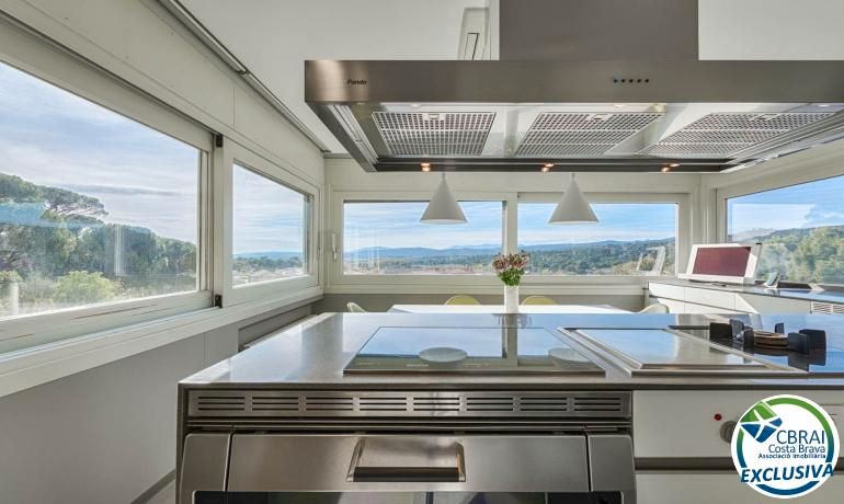 Cocina de Casa o chalet en venta en La Jonquera con Aire acondicionado, Calefacción y Jardín privado