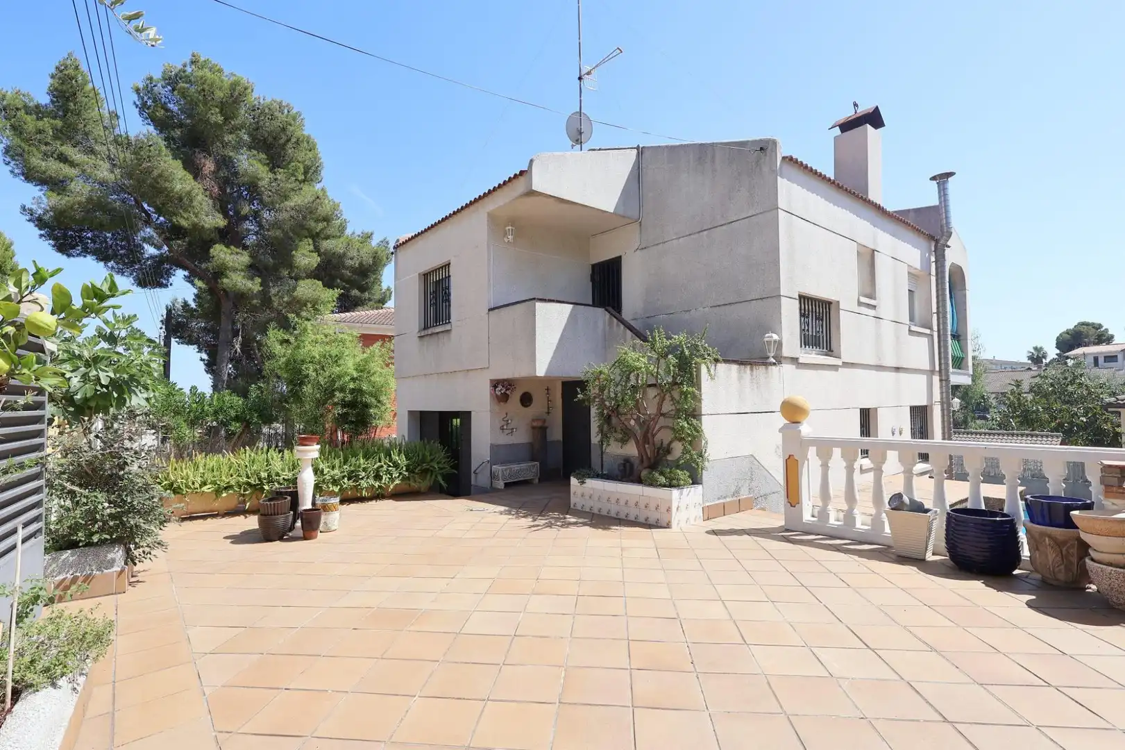 Außenansicht von Haus oder Chalet zum Verkauf in Cunit mit Heizung, Terrasse und Schwimmbad