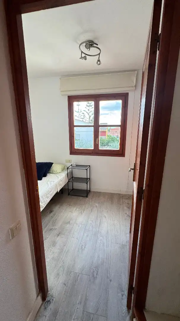 Schlafzimmer von Einfamilien-Reihenhaus zum Verkauf in Torredembarra mit Klimaanlage, Heizung und Privatgarten