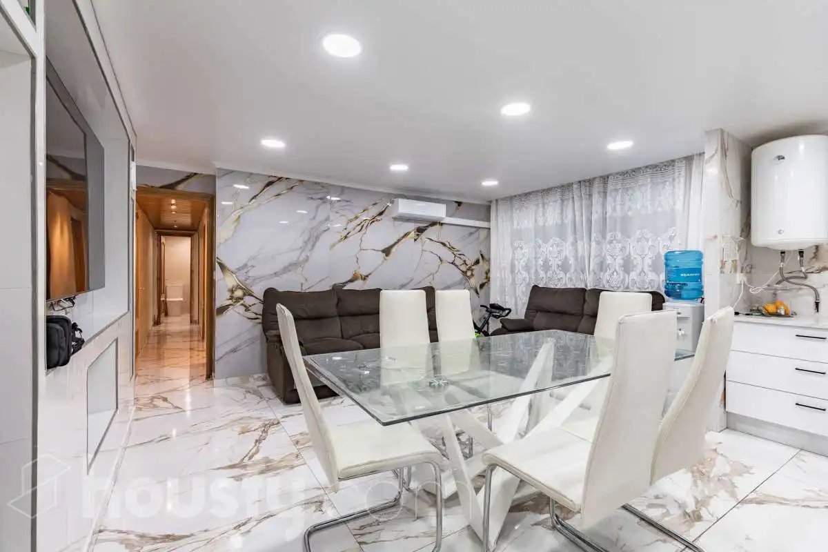 Comedor de Planta baja en venta en Badia del Vallès, Barcelona