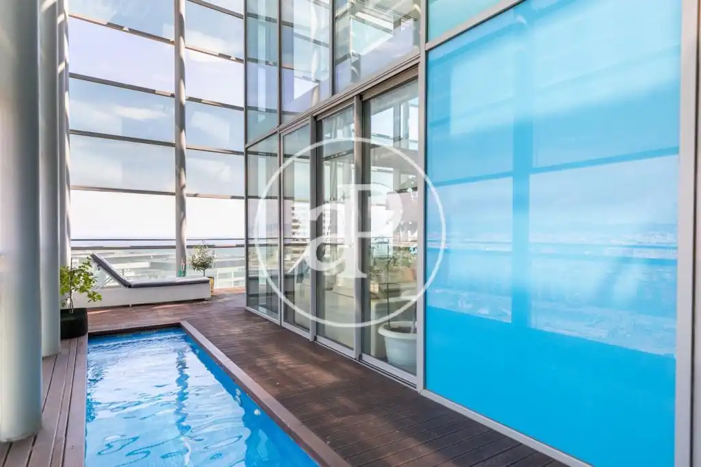 Piscina de Ático en venta en Barcelona con Aire acondicionado, Calefacción y Terraza