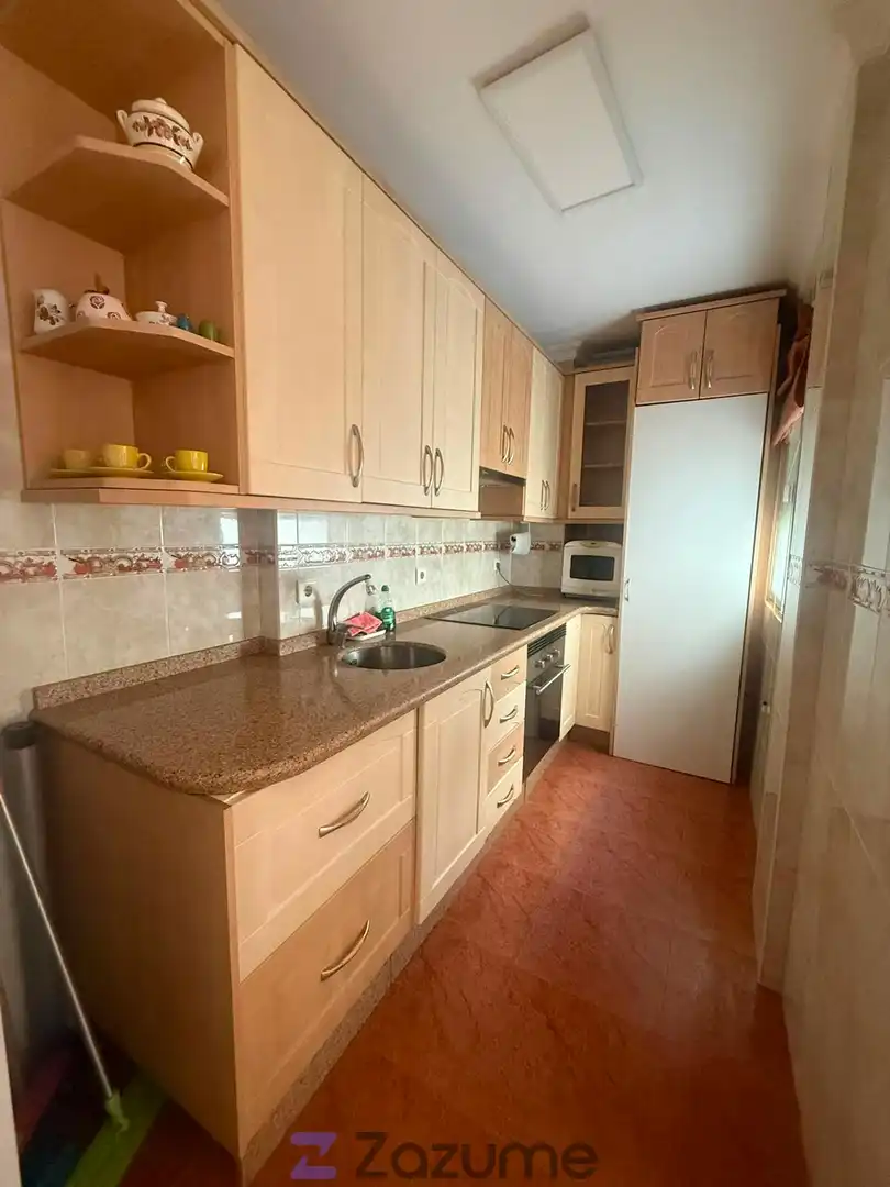 Küche von Wohnung zur Miete in Huelva mit Klimaanlage, Möbliert und Ofen