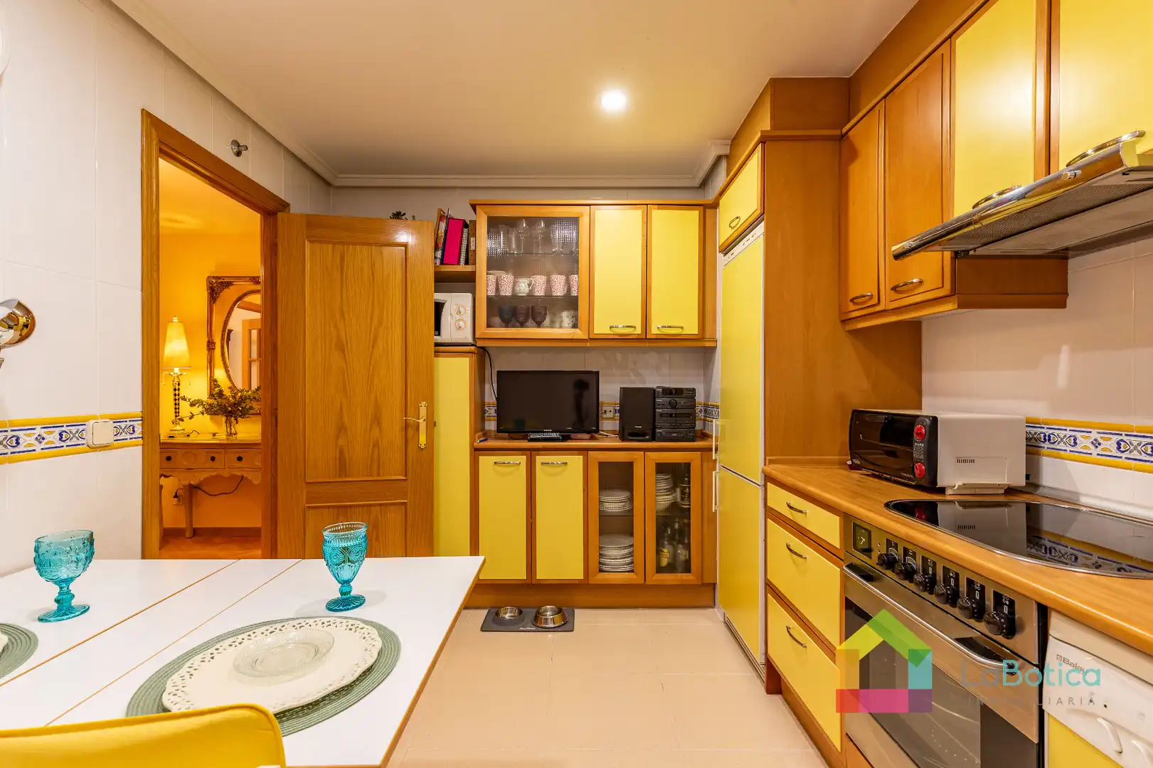 Kitchen of Flat for sale in Toledo  with Heating, Parquet flooring and Washing machine