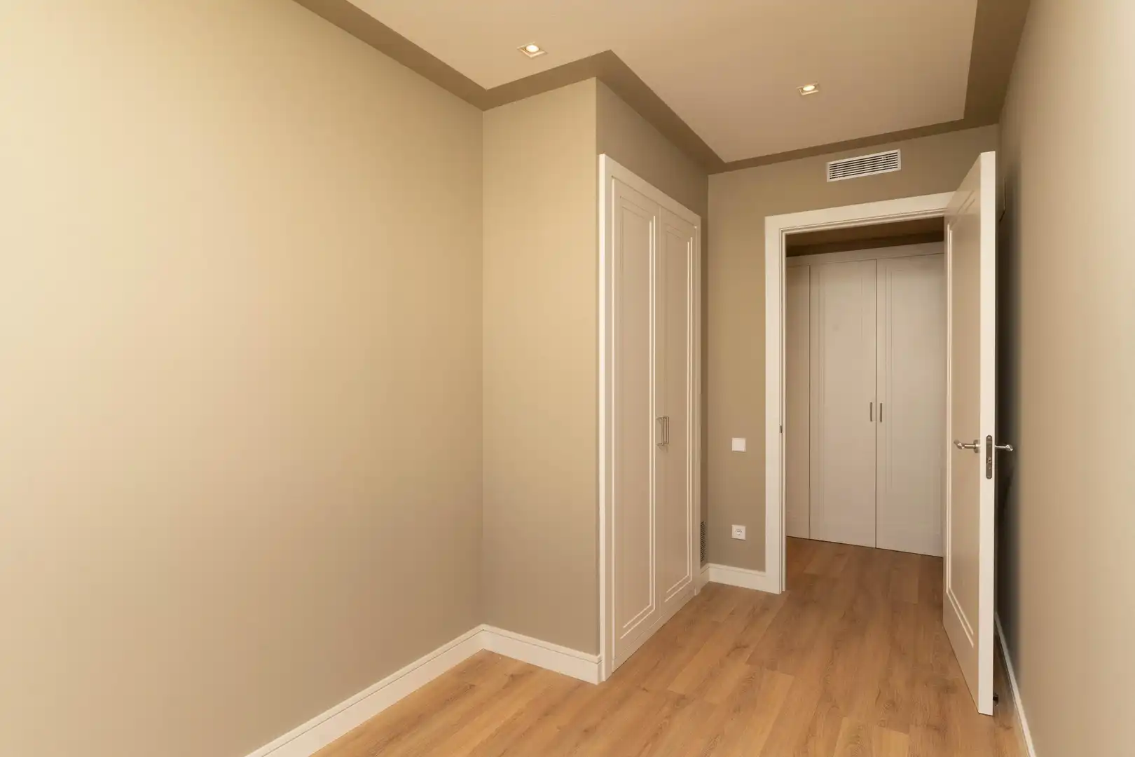 Wohnung zur Miete in RDA. JEAN MONNET 230-238, SABADELL, Can Gambús