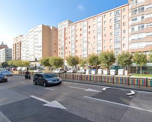 Vista exterior de Apartament en venda en Burgos Capital amb Calefacció, Parquet i Terrassa