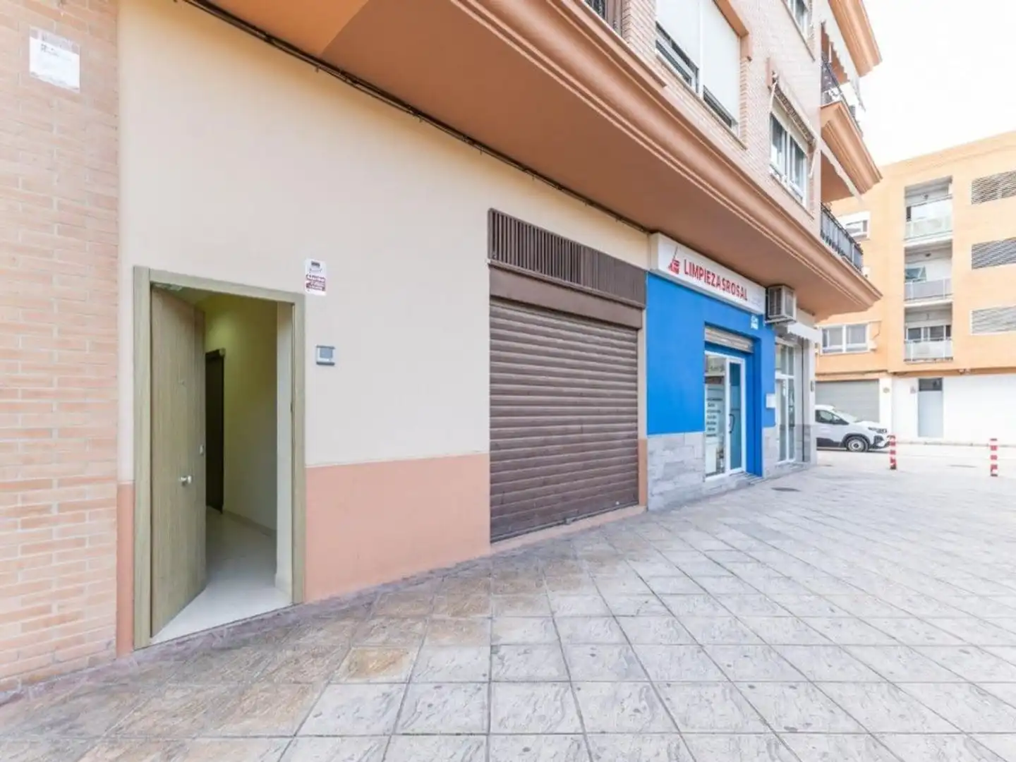 Local en venta en Tavernes Blanques con Aire acondicionado