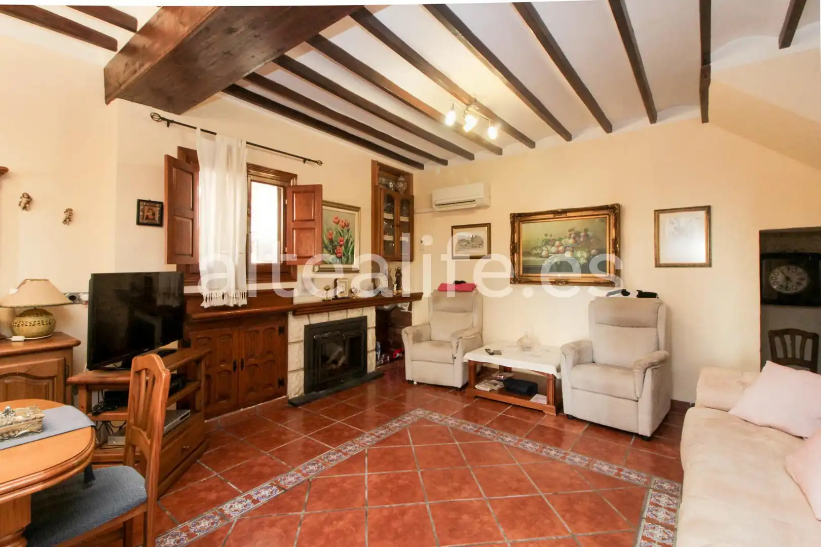 Sala d'estar de Finca rústica en venda en Polop amb Aire condicionat, Calefacció i Terrassa