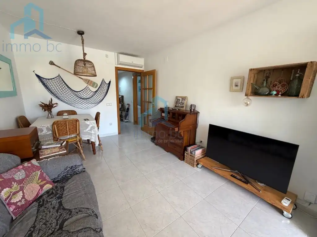 Sala d'estar de Planta baixa en venda en La Pobla de Montornès  