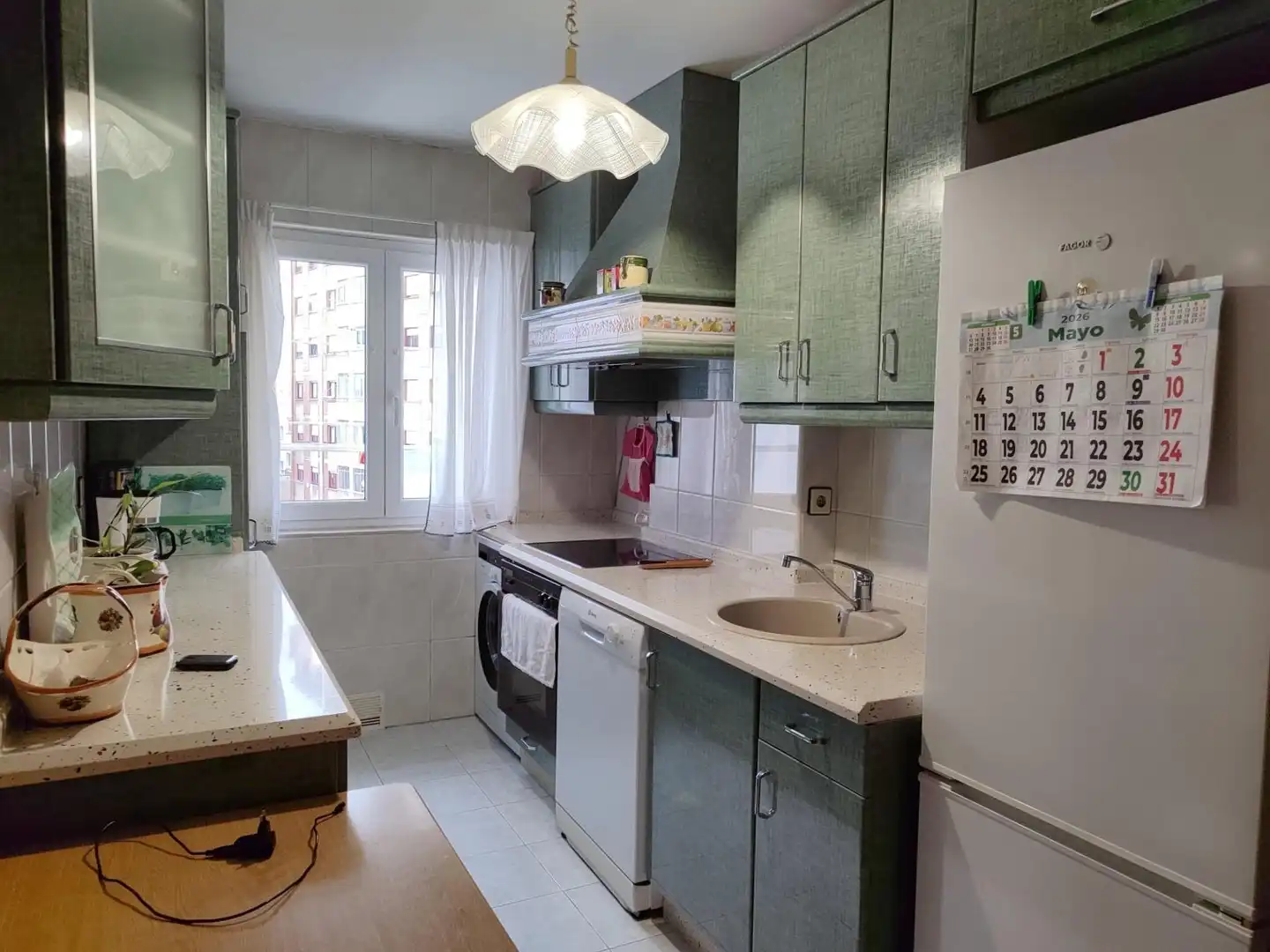 Kitchen of Flat for sale in Oviedo   with Heating and Storage room