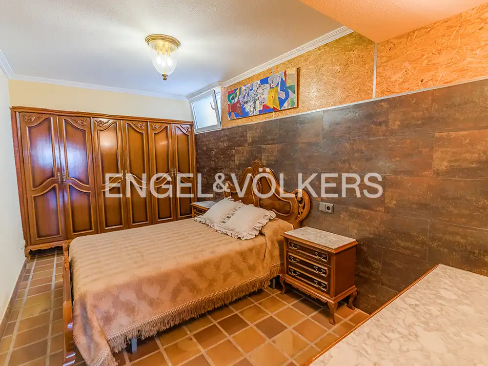 Houses for sale in San Vicente del Raspeig / Sant Vicent del Raspeig  with Air Conditioner, Heating and Private garden