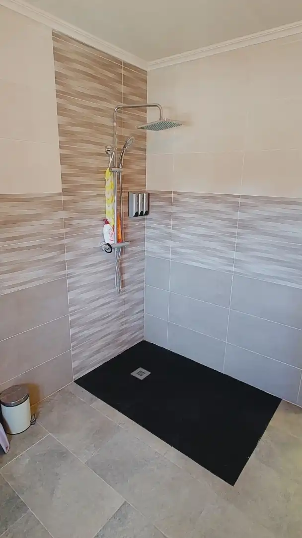 Baño de Casa o chalet en venta en Santa María de Cayón con Terraza, Piscina y Balcón