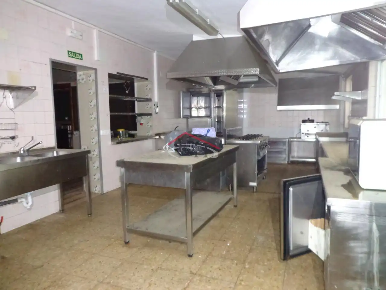 Kitchen of Commercial properties for sale in Sariegos  with Furnished