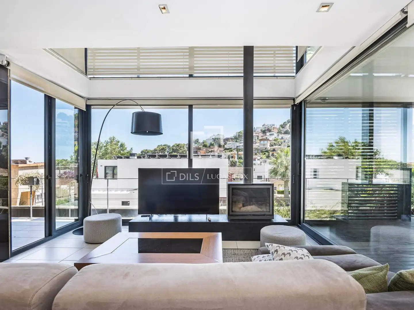 Living room of Houses for rent in Castelldefels  with Air Conditioner, Private garden and Terrace