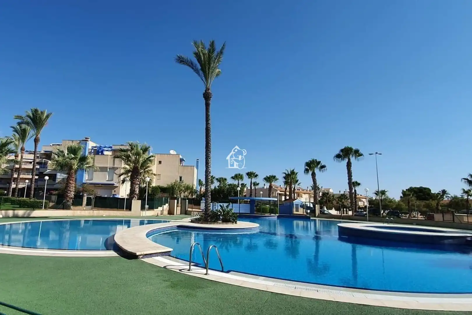 Piscina de Apartament de lloguer en Orihuela amb Jardí privat, Terrassa i Traster