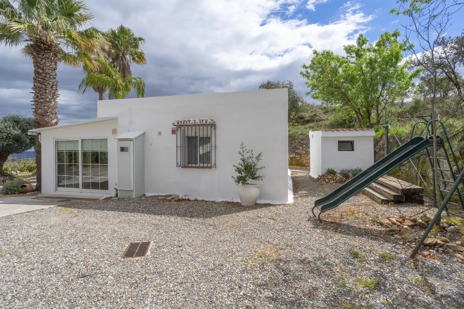 Vista exterior de Casa o chalet de alquiler en Coín con Jardín privado, Terraza y Trastero