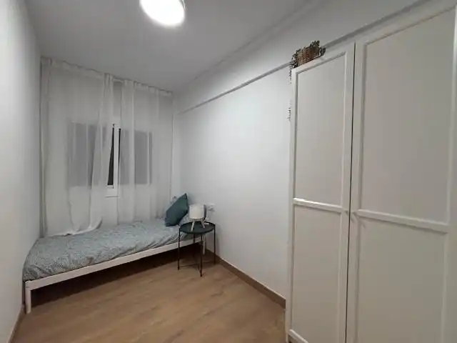 Piso en venta en Avenida Gran Via de les Corts Catalanes, Hostafrancs