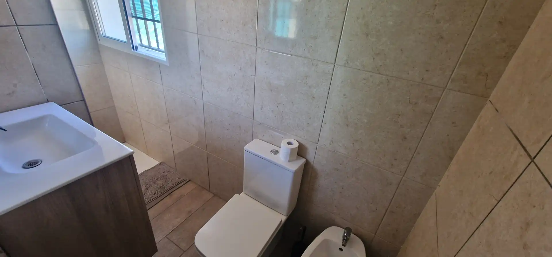 Badezimmer von Country house zum Verkauf in Coín mit Privatgarten, Terrasse und Schwimmbad