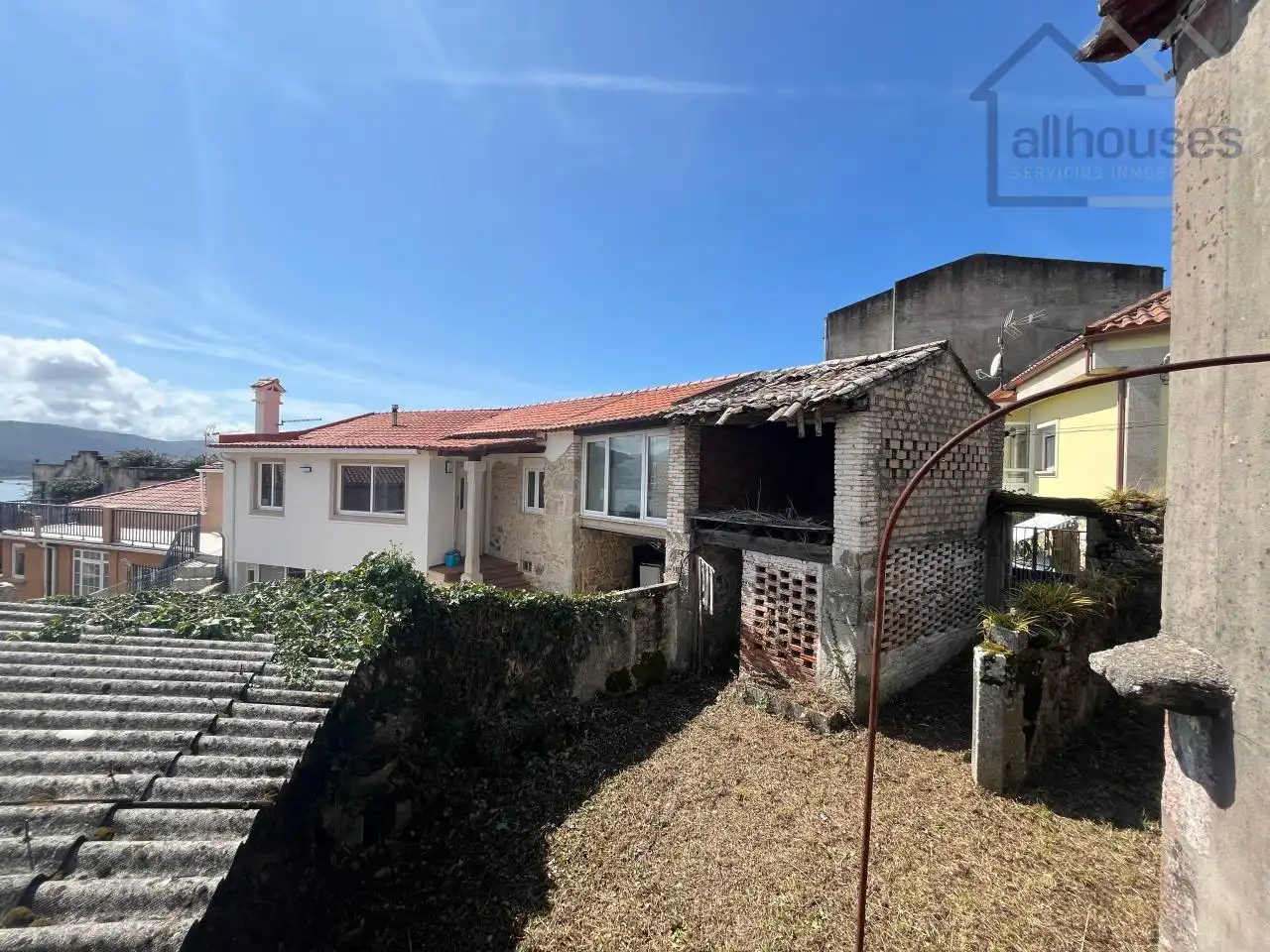 Vista exterior de Finca rústica en venda en A Guarda   amb Jardí privat i Traster