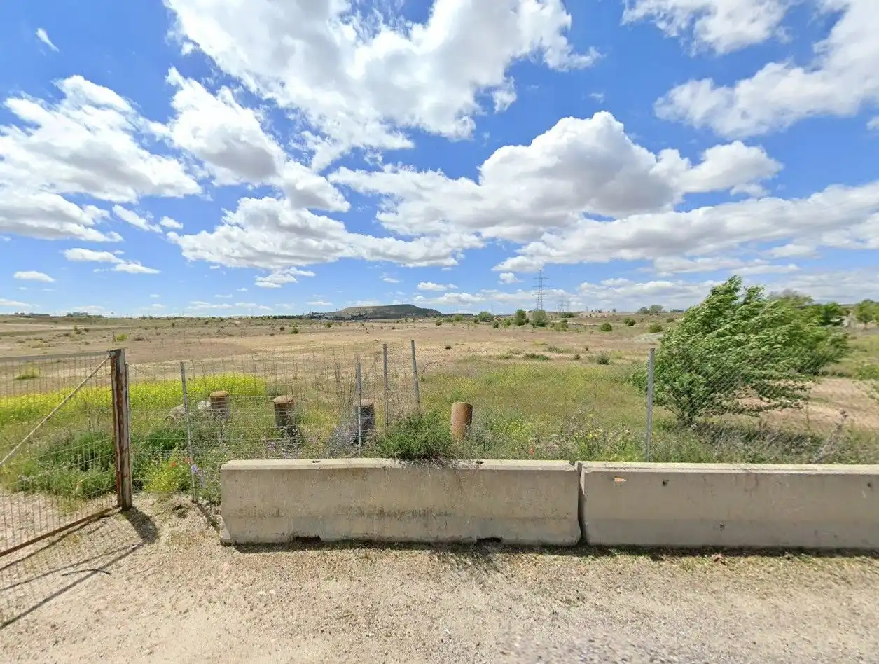 Wohnbaugrundstück zum Verkauf in sect Los Berrocales