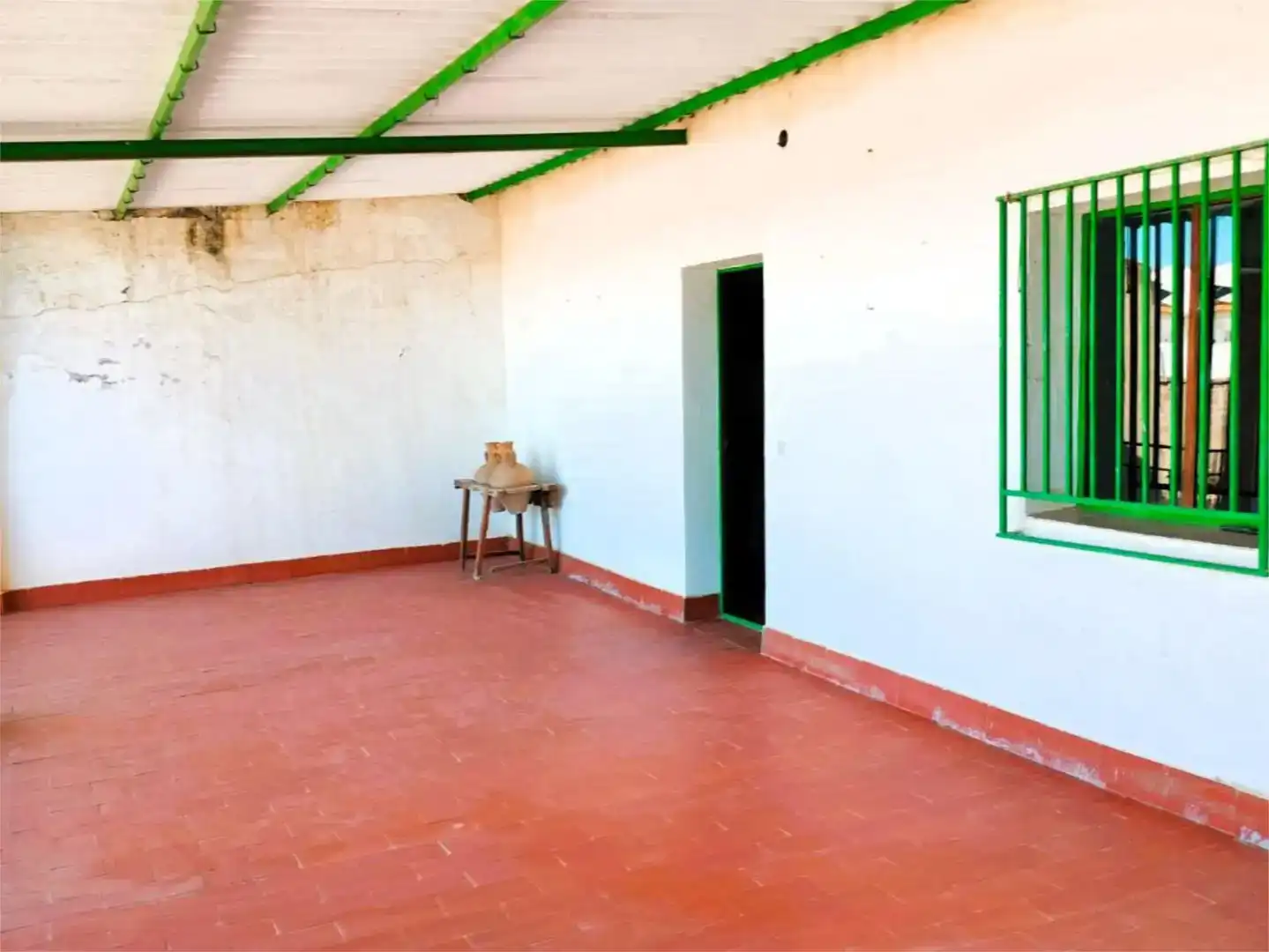 Casa adosada en venda en Cazalilla amb Balcó