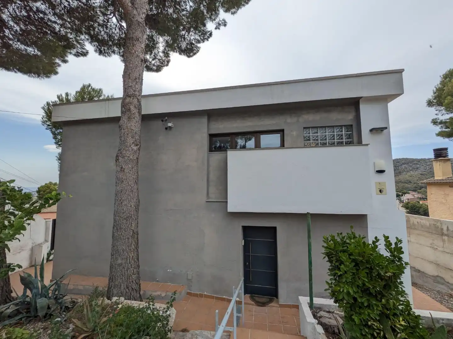 Exterior view of Houses for sale in El Vendrell  with Air Conditioner