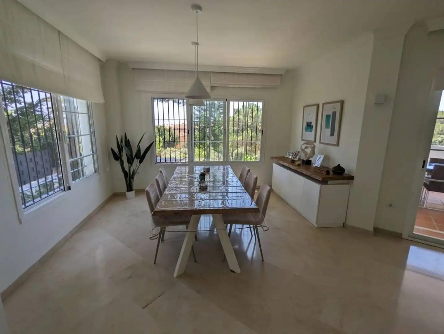 Menjador de Casa o xalet de lloguer en Marbella amb Terrassa